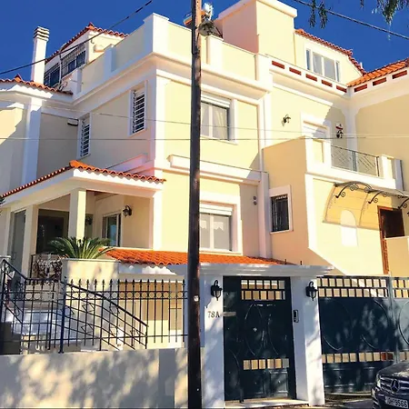 Nice Home In Nea Makri With Kitchen Exterior foto